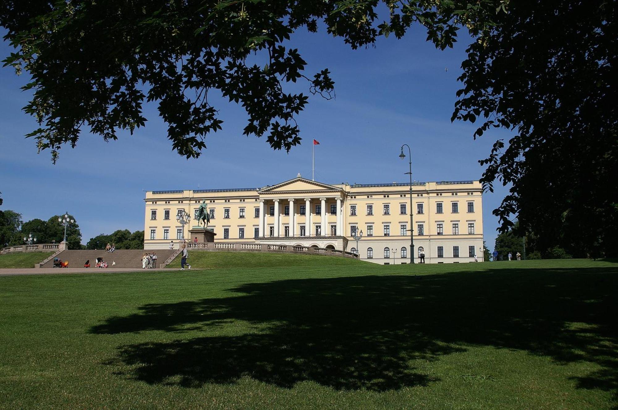 By National Museum And Royal Palace * Oslo